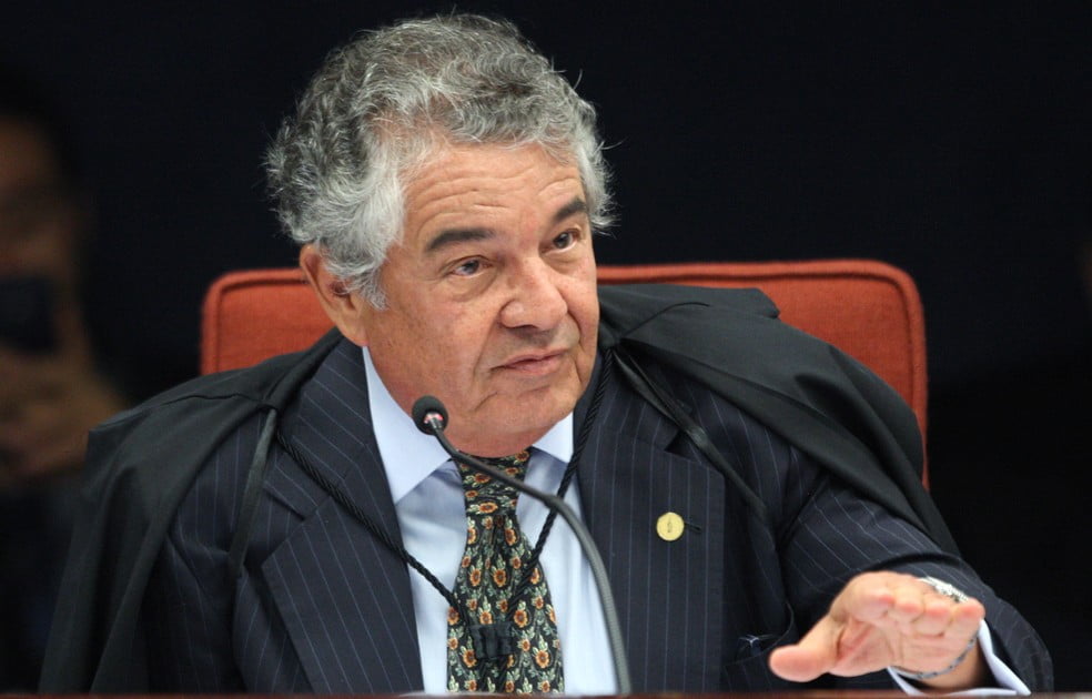 Marco Aurélio encaminha à PGR pedido de afastamento de Bolsonaro