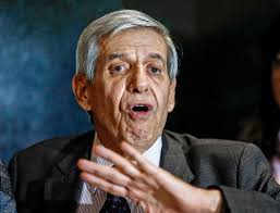 General Heleno ameaça STF após pedido de apreensão de celular de Bolsonaro