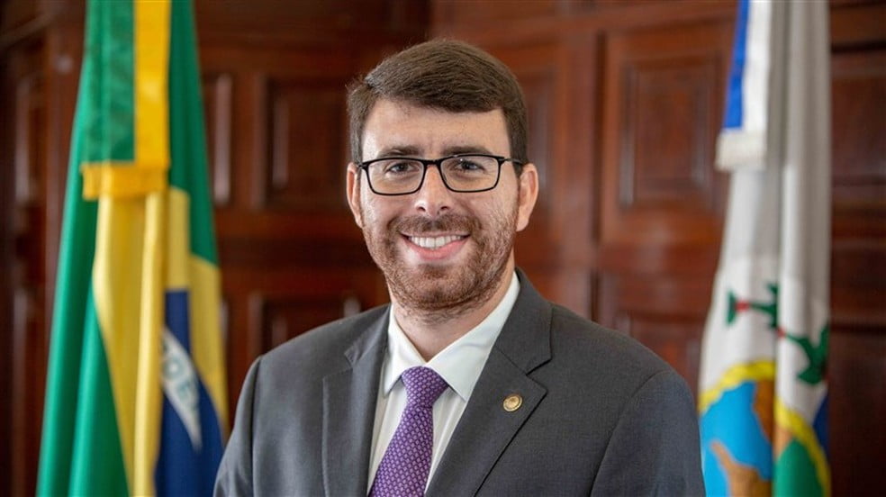 TRE cassa mandato do deputado Renato Cozzolino