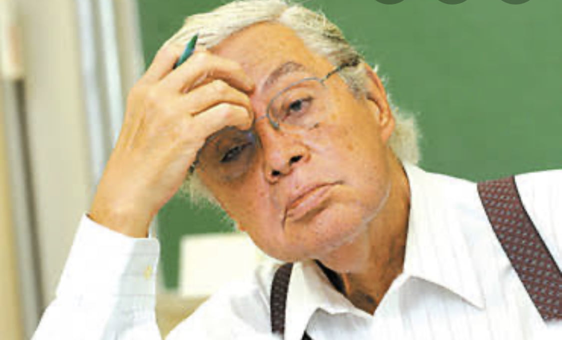 Morre o economista Carlos Lessa