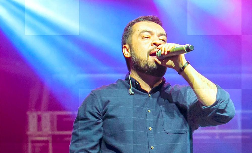 Cláudio Castro, o simpático cantor católico que poderá assumir o governo do estado