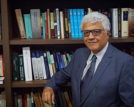 A lei do impeachment é um queijo suíço, diz Peixinho