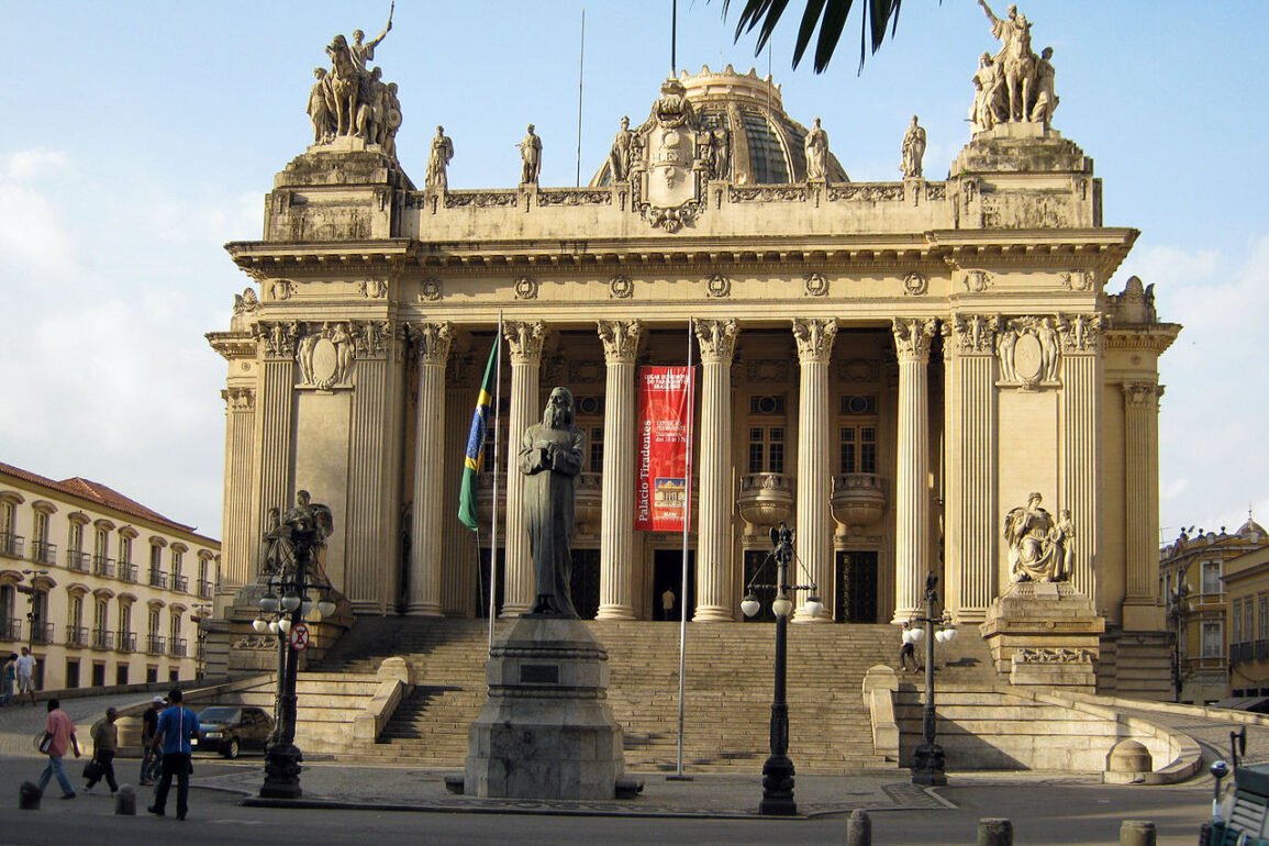 Alerj vai logo atender às exigências de Toffoli para destravar o impeachment