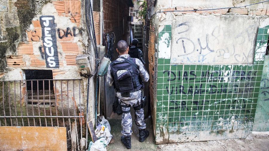 Proibição de operações policiais nas favelas durante a pandemia já tem maioria no STF