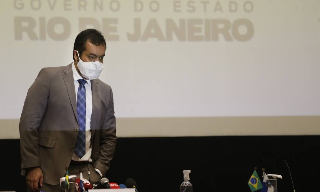 Cláudio Castro anuncia testagem em massa, após aumento de casos de covid