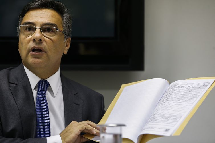 Com covid-19, Gussem se afasta temporariamente do comando do MP