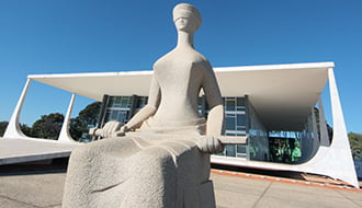 Ducha de água fria nos amantes. STF nega direitos de pensão ao concubino