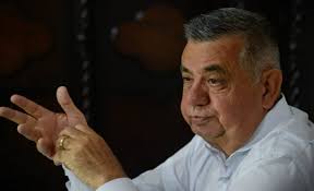 Após cirurgia de diverticulite, Picciani volta a ser internado