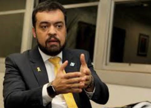 Cláudio Castro: Governo do Estado está pronto para transferir pacientes da capital para UTIs de outros municípios