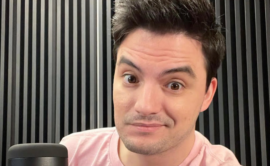 Liminar suspende investigação contra Felipe Neto