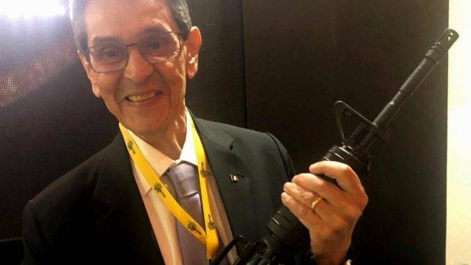 Secretário de Paes denuncia Roberto Jefferson no TJ por incitar à tortura