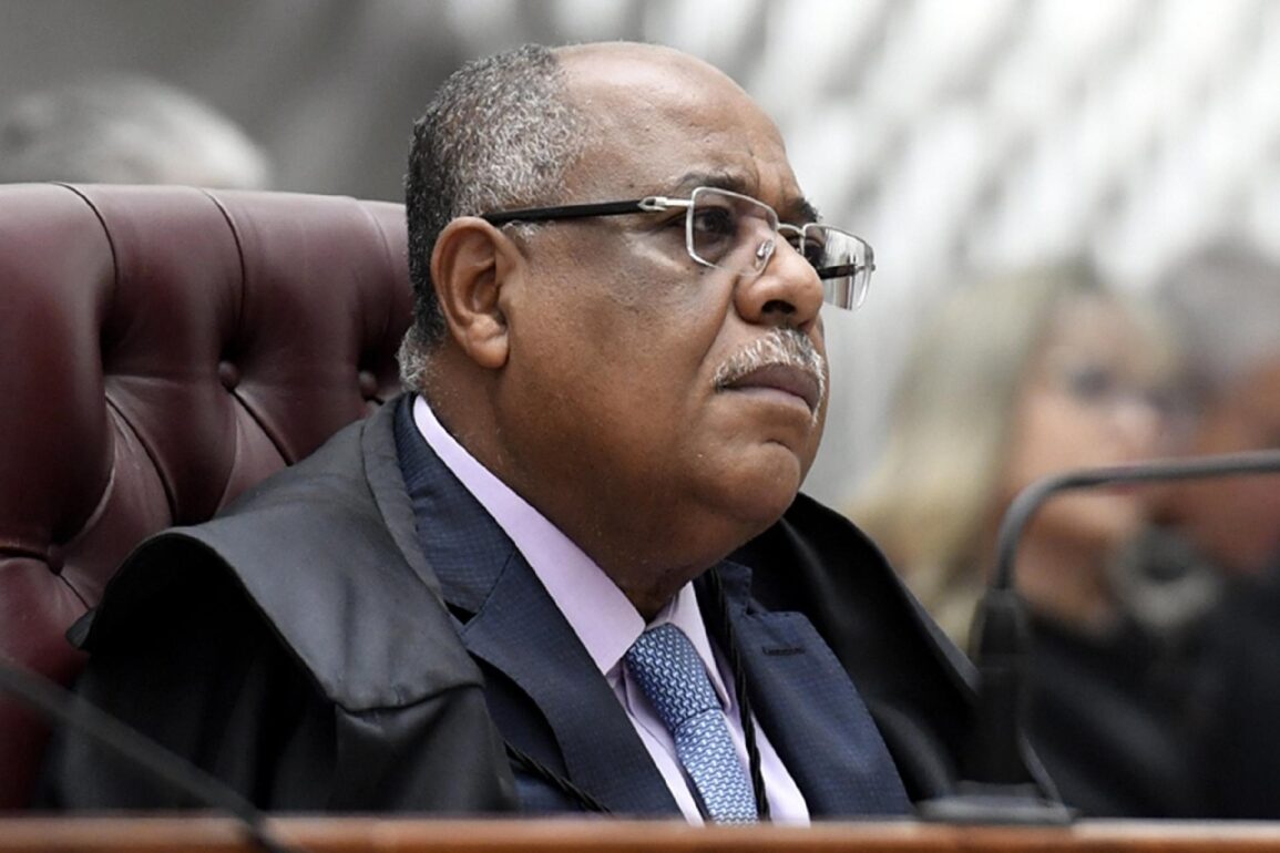 Benedito Gonçalves atende defesa e proíbe gravação do depoimento de Edmar Santos