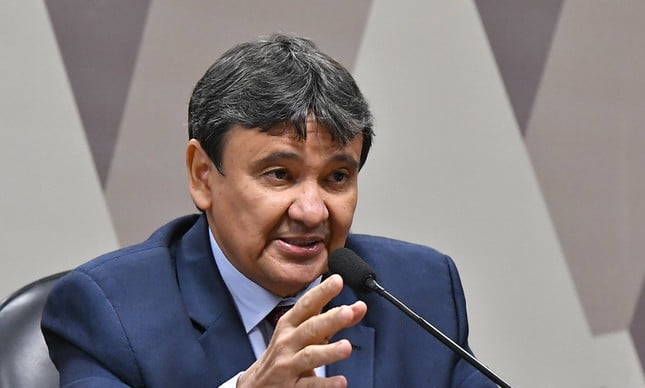 Governadores pedem ajuda humanitária à ONU para a compra de vacinas e medicamentos de intubação