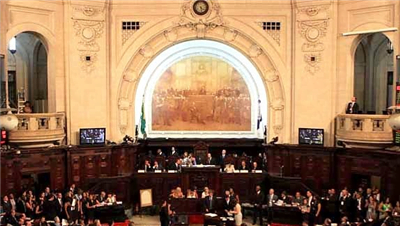 Alerj aprova decreto que proíbe o leilão da Cedae