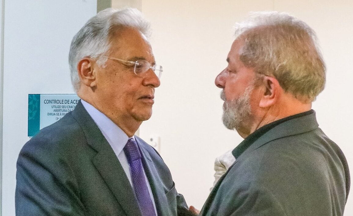 Após críticas, FHC afirma que vai votar no candidato do PSDB, mas apoia Lula num segundo turno com Bolsonaro