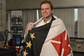 Eduardo Paes diz que enganava o filho para que ele torcesse pelo Vasco (veja o vídeo)