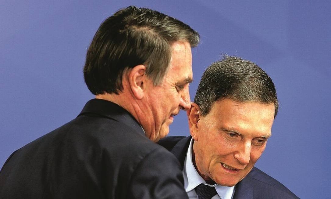 Bolsonaro pretende nomear Marcelo Crivella embaixador na África do Sul