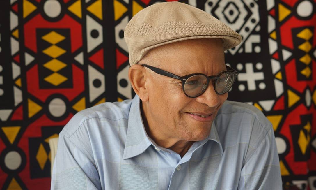 Faculdade de Direito da UFRJ nega título doutor honoris causa ao compositor Nei Lopes