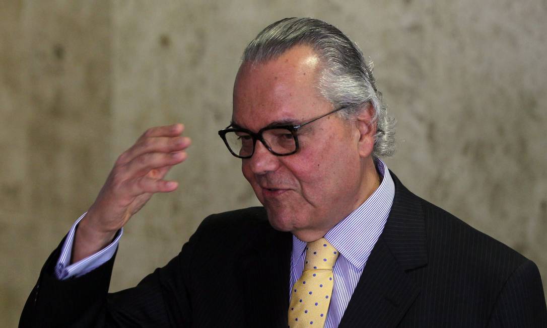 A decadente trajetória de Eduardo Eugênio Gouvea Vieira de líder empresarial a sabujo de Bolsonaro