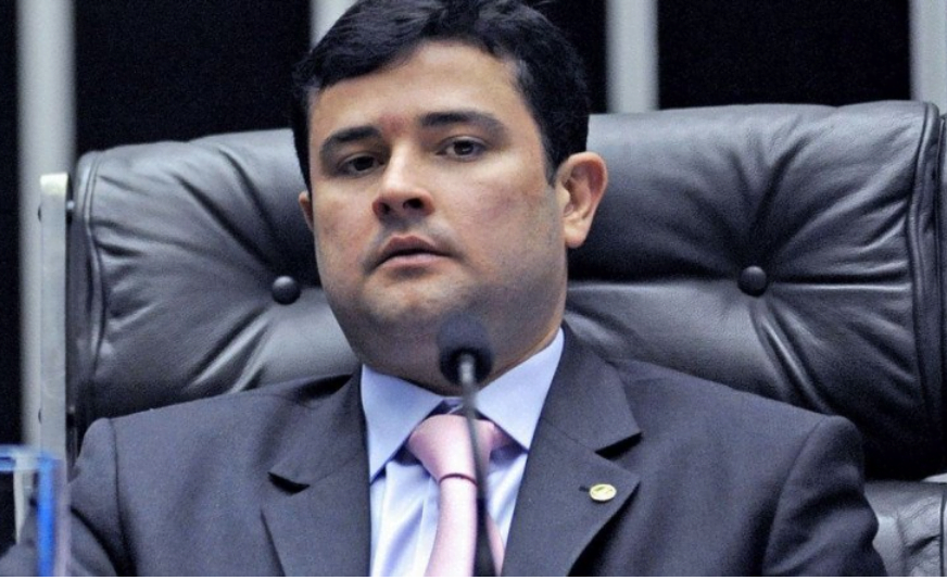 Centrão racha, uma parte já duvida da reeleição de Bolsonaro, e grupo começa a debater o abandono do governo