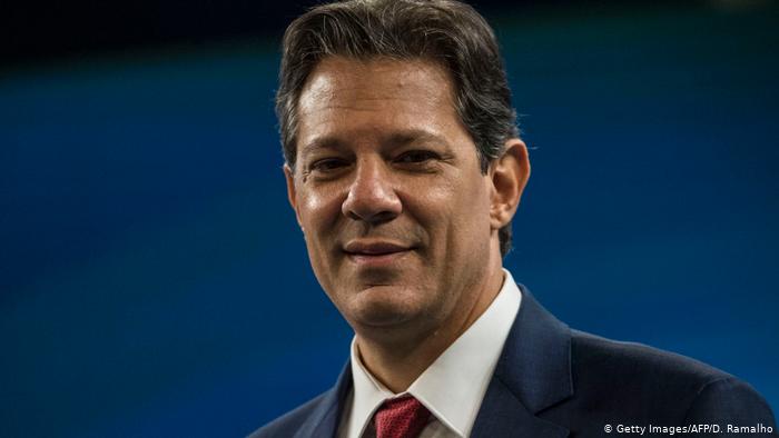 Haddad diz que o melhor cenário para o Brasil seria um segundo turno sem Bolsonaro, com disputa entre a esquerda e a centro-direita