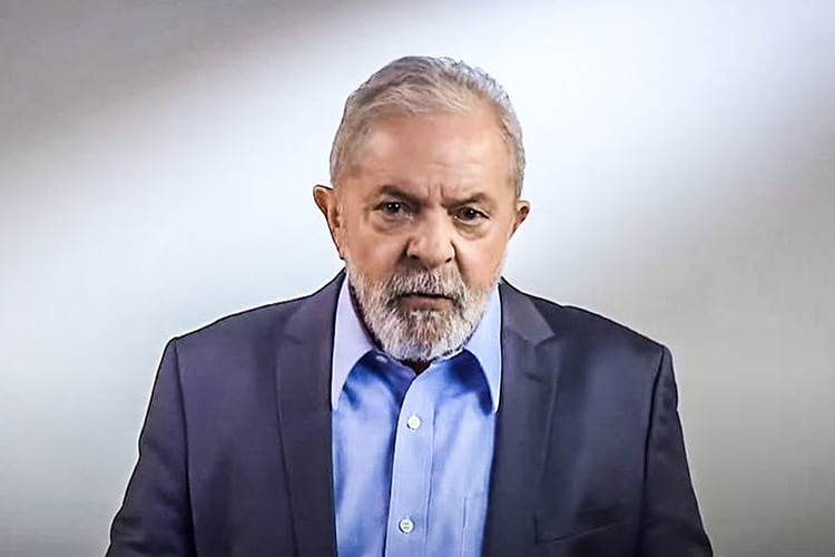Lula chama presidente de tresloucado e sem humanidade por defender compra de fuzil em vez de feijão