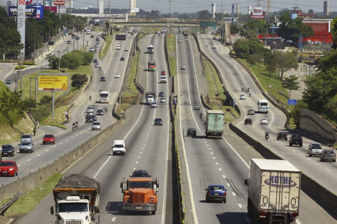 União marca para 29 de outubro leilão da Via Dutra e da estrada Rio-Santos