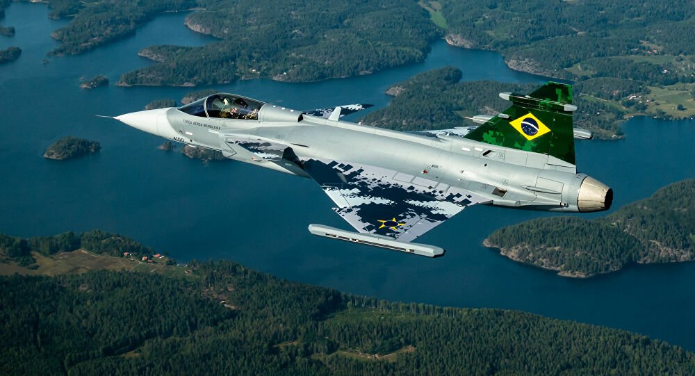 Gripen da FAB faz primeira interceptação de avião civil perto de Brasília