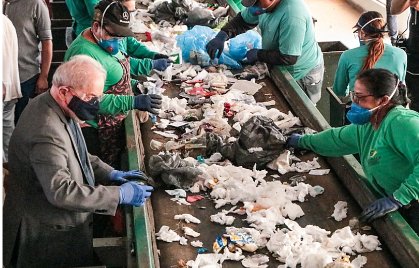 O agradecimento emocionado do catador que virou doutor (assista ao vídeo)