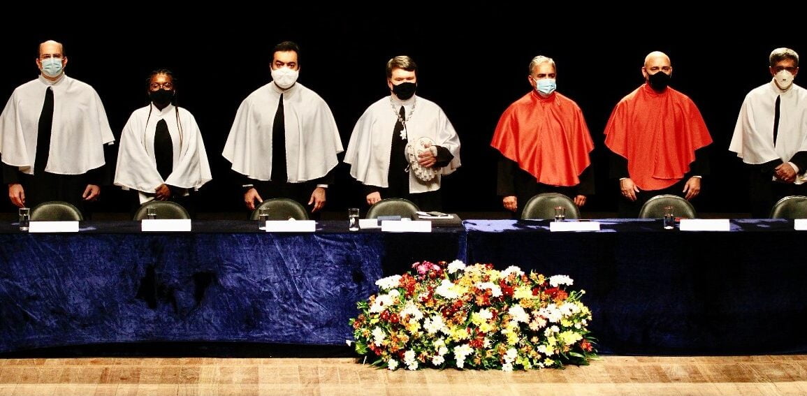 Cláudio Castro anuncia a incorporação da UEZO à UERJ e recebe elogios do reitor Ricardo Lodi: “Temos hoje uma universidade bem diferente: viva e vibrante”