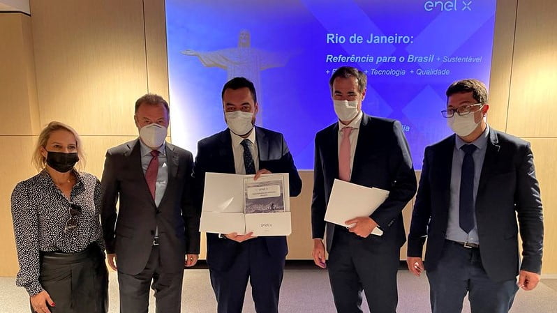 Em Roma, Cláudio  Castro firma parceria com Enel para redução do consumo de energia em prédios públicos