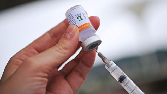 Butantan discute com Anvisa vacina Coronavac em crianças