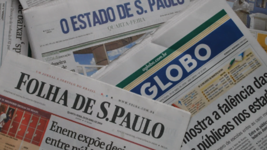 Impressos em extinção. A Folha roda apenas 55 mil exemplares e O GLOBO não passa de 70 mil