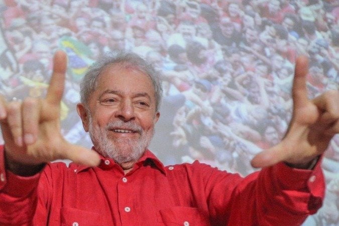 Vox Populi: Lula tem 44% ou 45% e Bolsonaro 21%