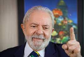 Datafolha: Se tiver 2º turno em 2022, Lula tem 59% e Bolsonaro 30%