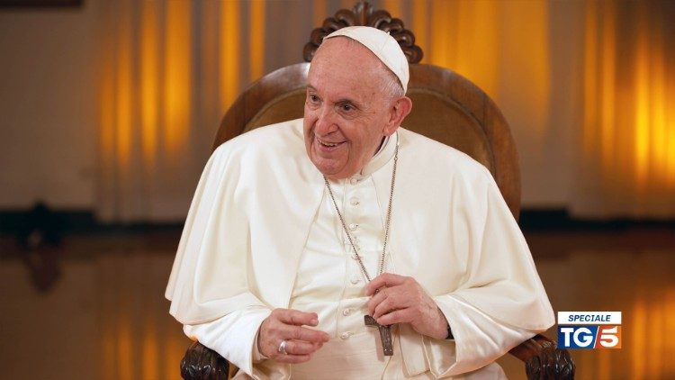 É “quase satânica” violência contra as mulheres na própria casa, afirma o Papa Francisco
