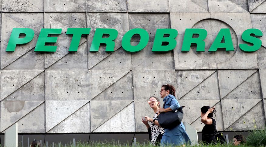 Engenheiros da Petrobrás: “Brasil precisa retomar o que foi privatizado”