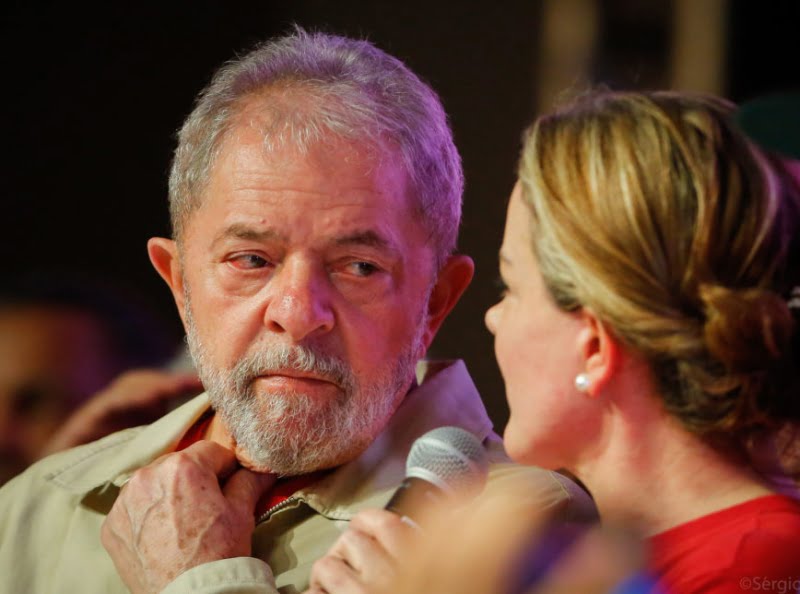 Lula e Gleisi celebram derrubada da reforma trabalhista neoliberal na Espanha, indicando que pode inspirar o Brasil