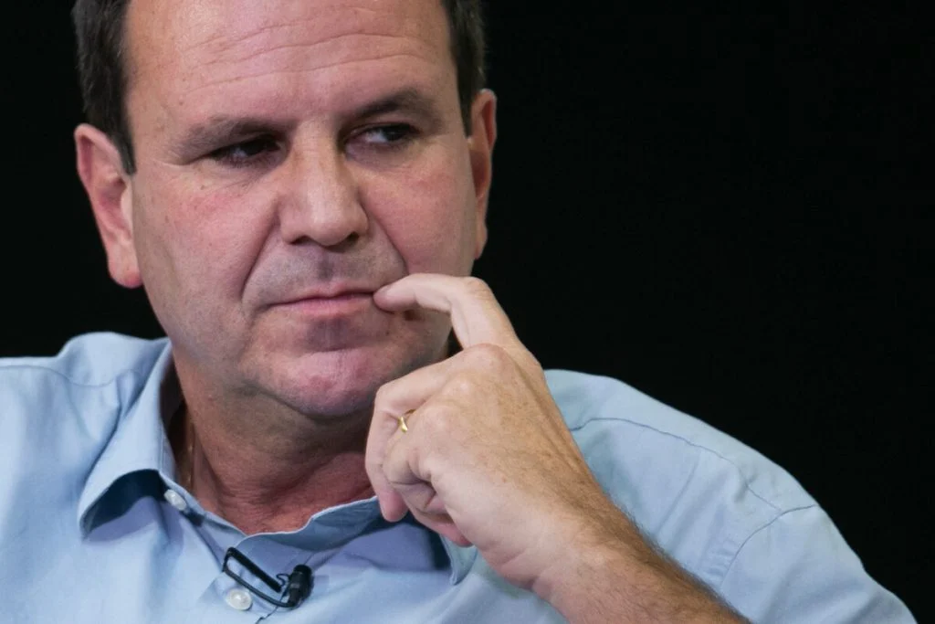 Com crise renal, Eduardo Paes cancela agenda e é internado