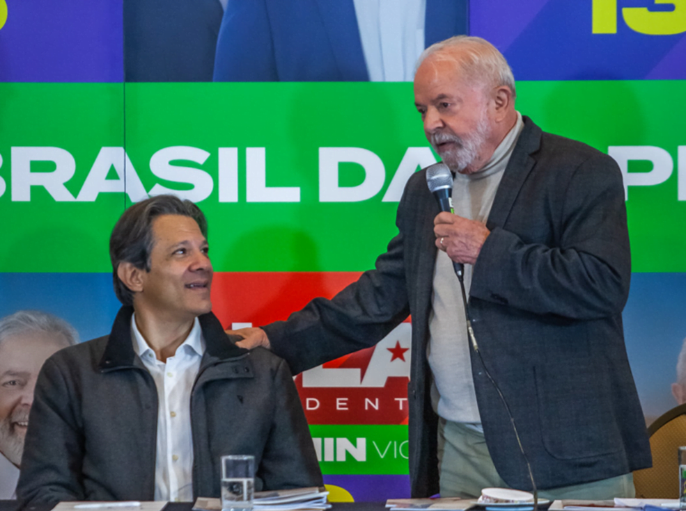 Inédito: Lula e Haddad criam plano de governo em blockchain para evitar fake news