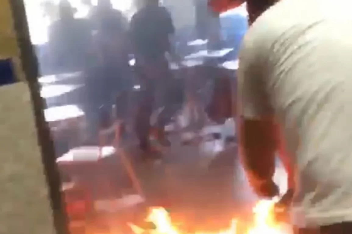 Aluno de 12 anos incendeia sala de aula com colegas e professor na Baixada Fluminense (assista ao vídeo)
