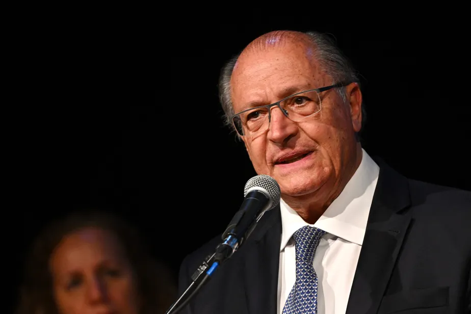 Alckmin defende transparência em emendas do orçamento secreto