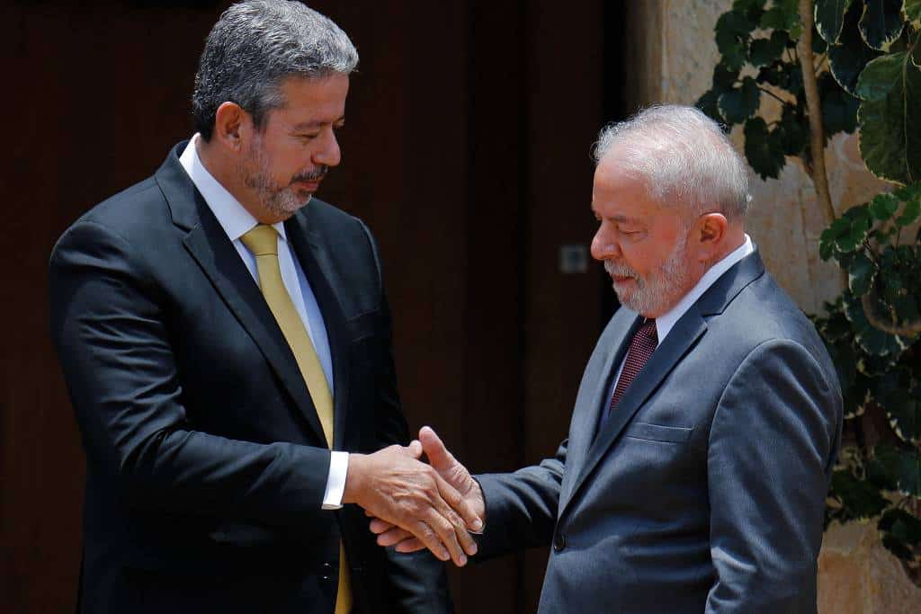 PT tenta demover Arthur Lira da impressão de que Lula influenciou STF a julgar o orçamento secreto