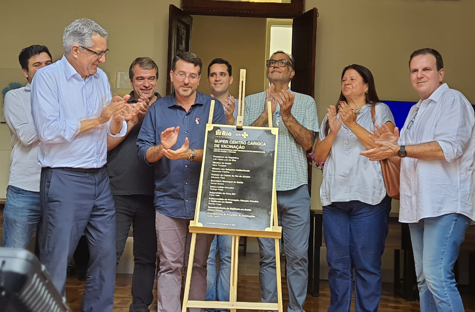 Com presença de Padilha, prefeitura do Rio inaugura Super Centro Carioca de Vacinação na Zona Sul