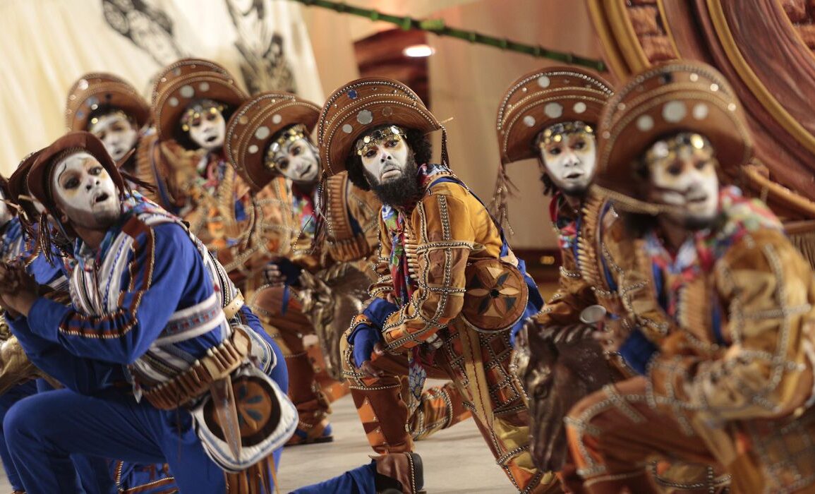 Escolas de Samba do Rio se preparam para desfile das campeãs