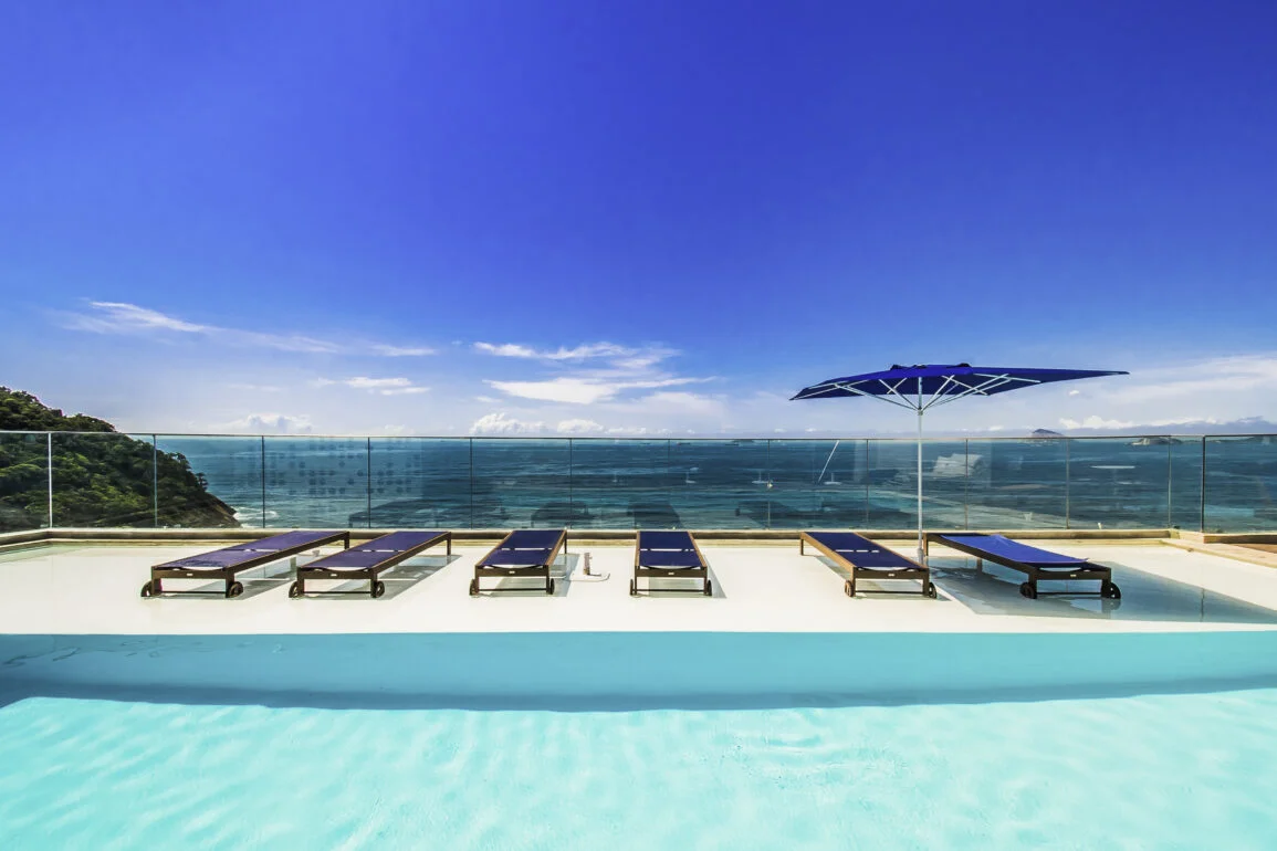 CINCO FEIJOADAS CARNAVALESCAS À BEIRA-MAR