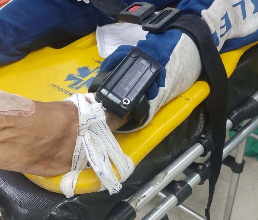 Duas pessoas são atingidas a tiros em frente a casa noturna de Copacabana