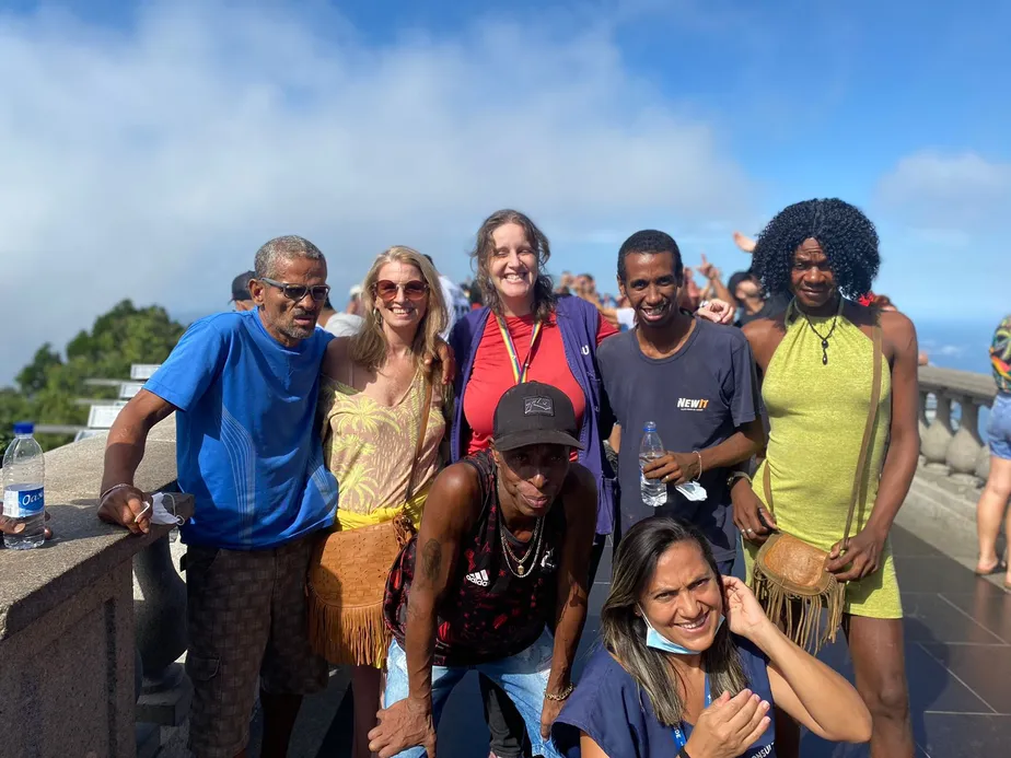 Ação do SUS leva pessoas em situacão de rua ao Cristo Redentor