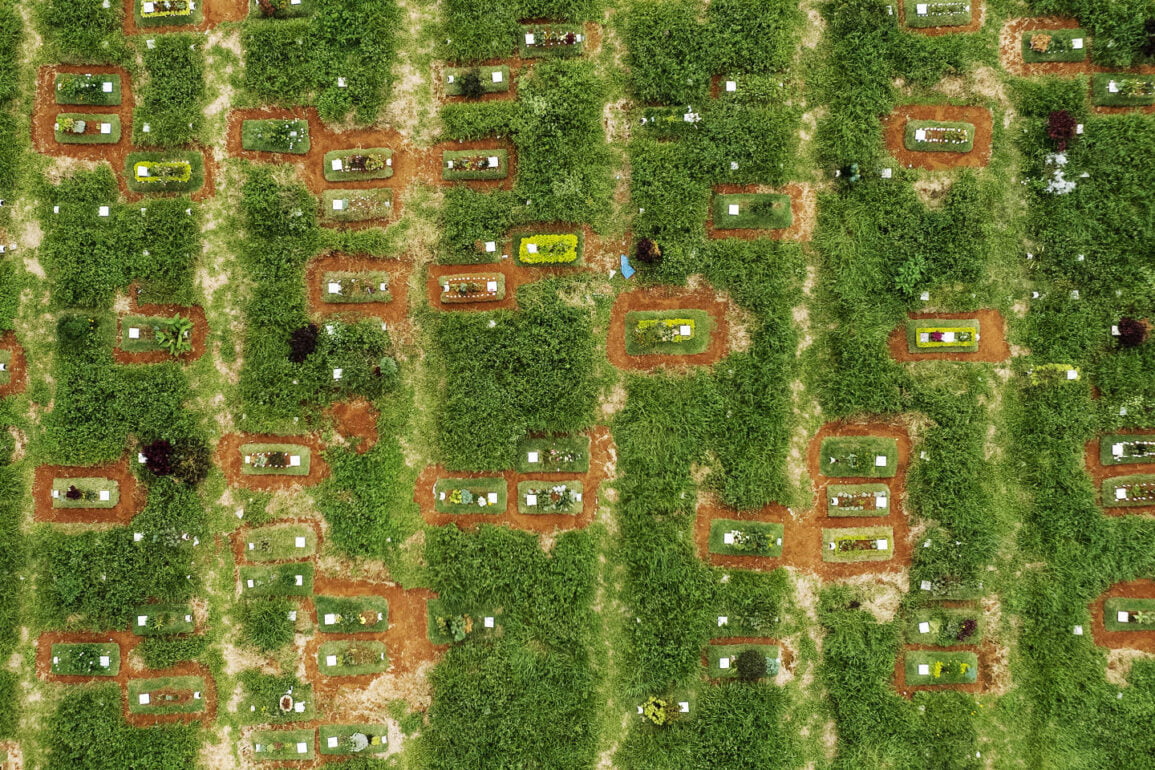 Brasil atinge a marca de 700 mil mortes por Covid-19 e é o segundo país com mais óbitos acumulados pela doença