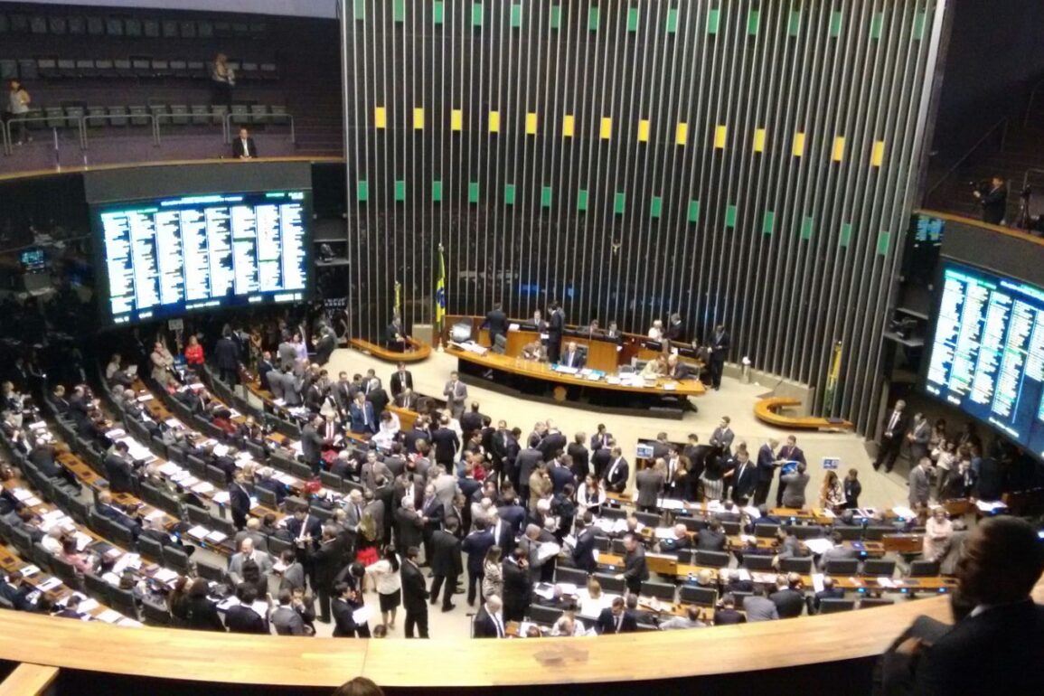 STF pode alterar composição do Congresso